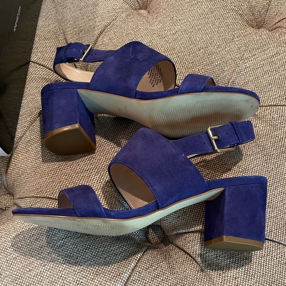 Nine West .. Ladies Blue Suede Shoes 💙 - Picture 6 of 9
